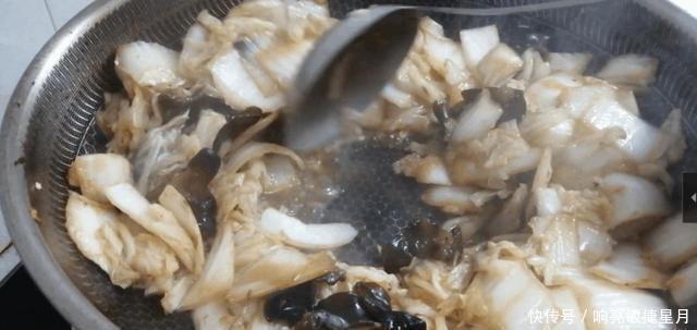 大白菜|大白菜怎么吃强烈推荐这种搭配,调味只需3样,好吃停不下筷!