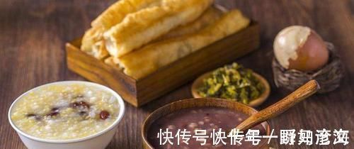 营养物质|燕麦片和麦片到底有什么不同？原来差距还真大，买时要看清楚