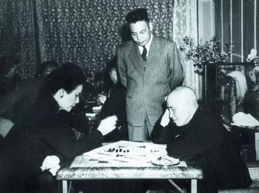 齐赫文斯基|宋美龄在别墅里养了一头牛,她想干啥?