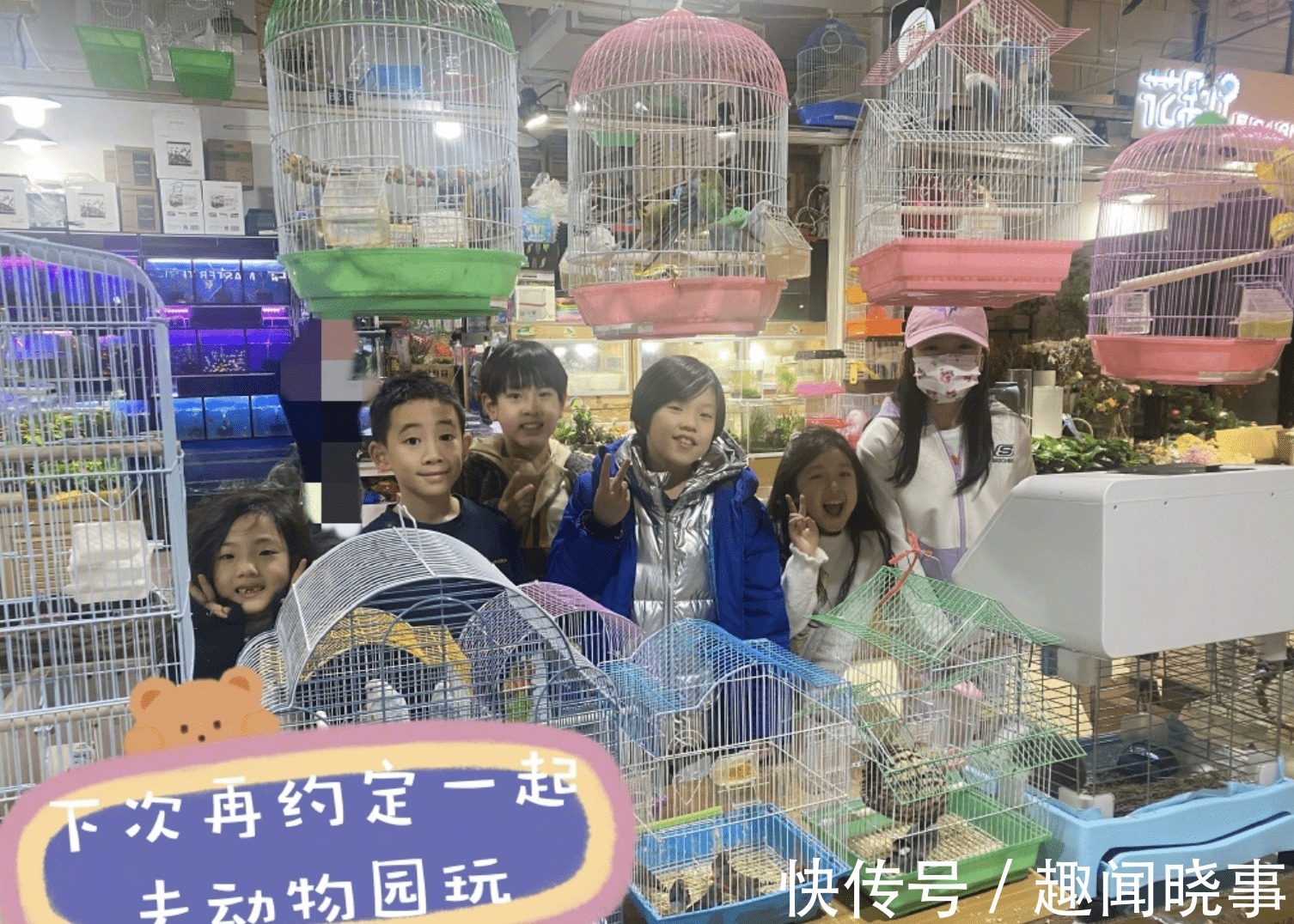 刘畊宏晒爸爸5聚会照,春哥一手抱Jasper一手抱小泡芙