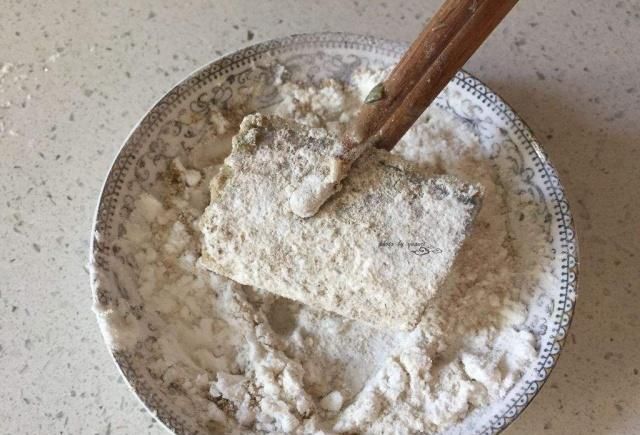 炸带鱼时，牢记这3点，炸好的带鱼又香又脆，没有一点腥味