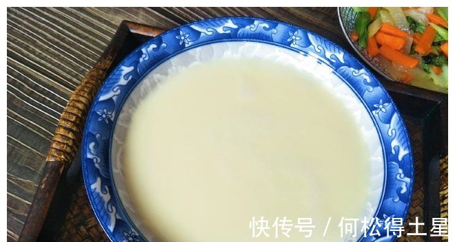 冰糖|破壁机食谱，奶香玉米汁，这样做简单方便，香浓好喝，午餐必备！