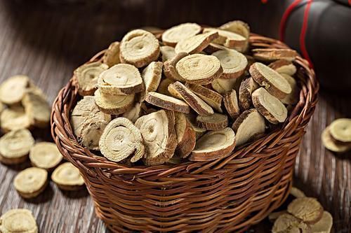 喉咙痛|4种中药不建议长期吃，经常服用中药的人，多了解对你没坏处