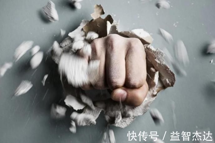 b巨头抢滩八千亿安防市场,老大海康威视是成为华为还是被其干掉