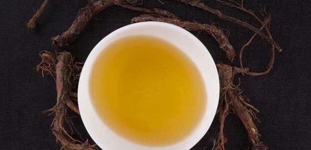 女性朋友|乳腺增生多是吃出来的，医生：4种食物尽量少吃，乳腺会更健康