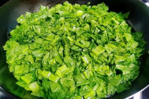 菜市场这食材没人要，如今懂吃的人很少，5毛钱买一袋，脆爽可口