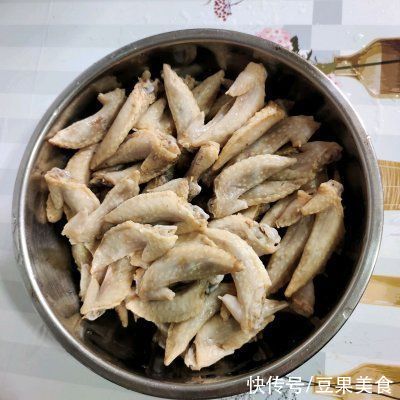 拌饭|下饭神器卤味一锅出，拌饭还能吃三碗