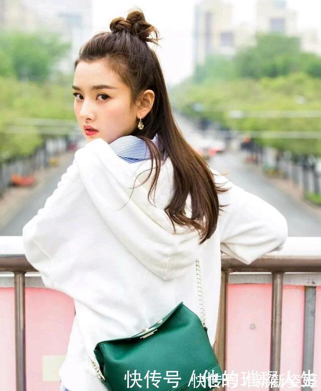 颜值|别再“披头散发”了,手残党都会的少女编发,一分钟提升颜值气质