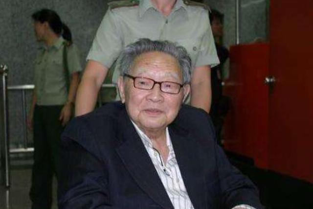 武侠小说|金庸94岁,梁羽生85岁,黄易65岁,古龙48岁,武侠4才子寿如其文