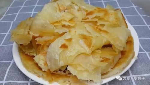 面团|烙饼这样做才好吃，开水一烫，张张柔软又劲道，比手抓饼还好吃