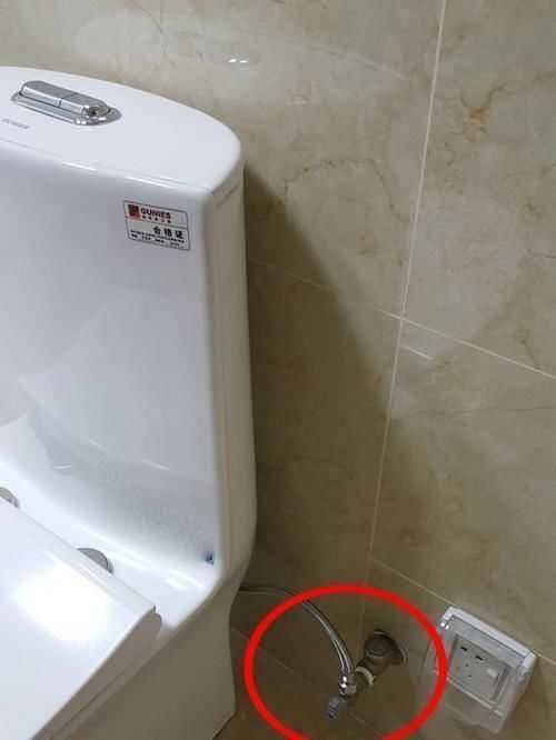 拖把池|卫生间上水口改成2个出水口,简单方便不用砸瓷砖,很多人想不到