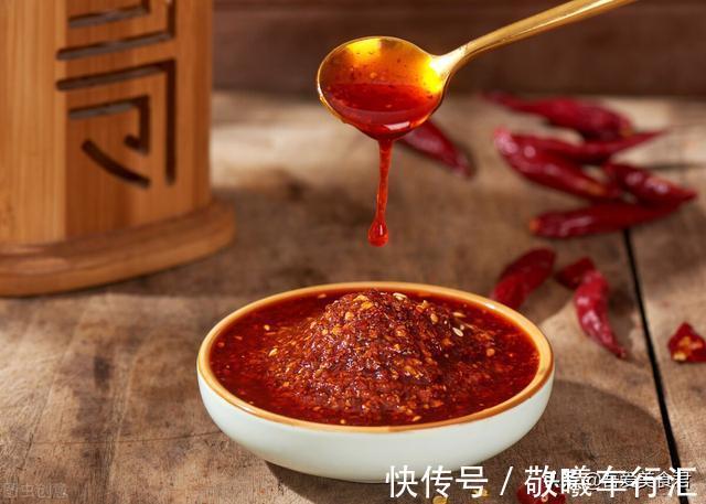 食用油|舅妈仅靠店内一款独家辣椒油制作秘方,称霸社区街道八年