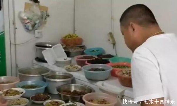 吃饭的时|最“任性”的老板,每天营业2小时,老板我做什么,您就吃什么