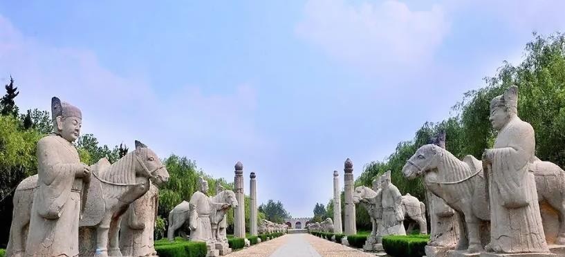 后世|中国最牛祖坟,后世出了16位皇帝,至今无人敢盗,修高铁也绕着走
