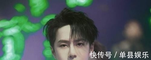 《天天向上》倪萍高度點評王一博，粉絲考古細(xì)節(jié)引淚奔