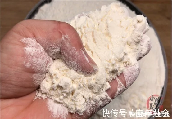 买面粉时，不是越贵越好，面袋上一眼就辨出，保准挑不到劣质面粉  第1张