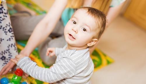 不听话|孩子被打后若有这些反应,实际上是在“求救”,请家长们别再打了