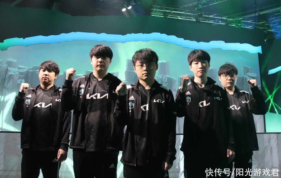 首发|lck公布夏季赛大名单,t1组建22人阵容,faker将稳定首发?
