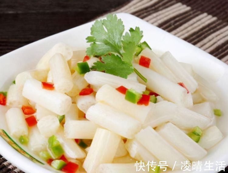 排毒养颜|女性想要皮肤好，推荐3种食物，淡化色斑，使皮肤变的更好