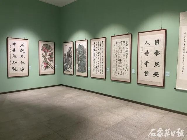 中国共产党|“翰墨燕赵颂党恩”书法美术作品展在石家庄裕华区揭幕