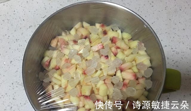 冰糖|水蜜桃好吃又便宜,做成水蜜桃果酱,酸酸甜甜的好喜欢!
