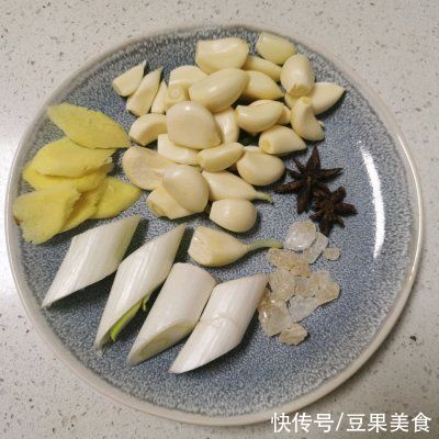 #新春美味菜肴#连年有余｜超简单美味家常炖鱼