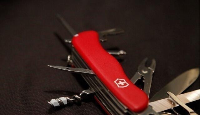 越王勾践剑&全球公认的19款名刀 都是经历战场血与火的洗礼, 实用且漂亮