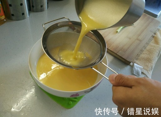 外婆|鸡蛋羹,用冷水蒸还是热水蒸都错了,教你正确做法,嫩滑无蜂窝
