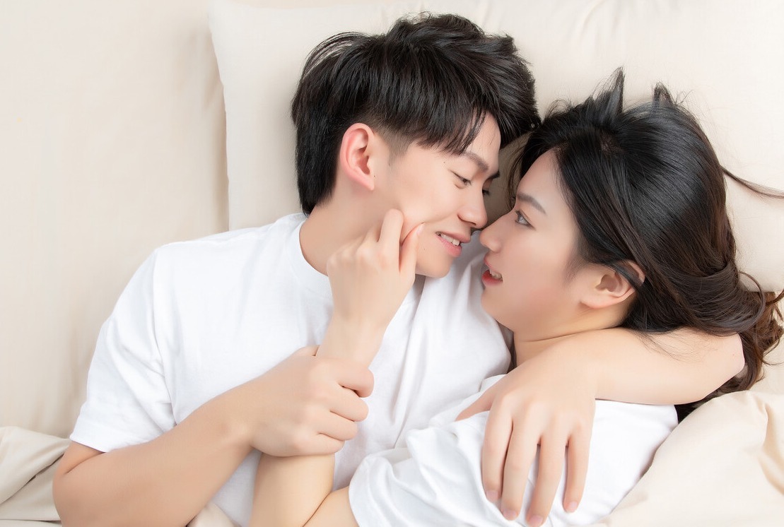 行为|3个同房行为，小心女人宫颈成筛子，男人别再沾沾自喜