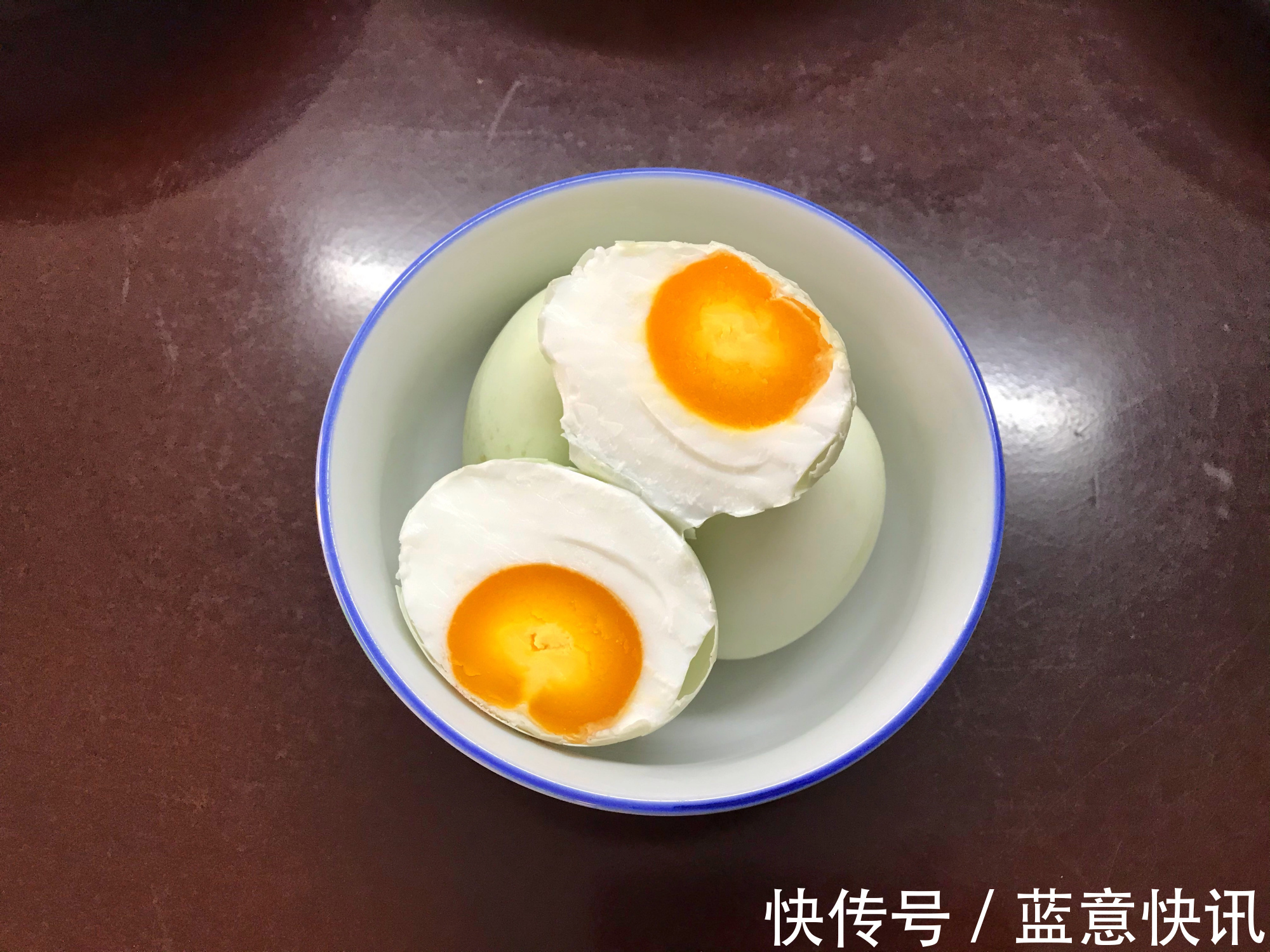 一家三口的晚餐，4菜1汤，夏天如此搭配，吃得舒坦，实惠又健康