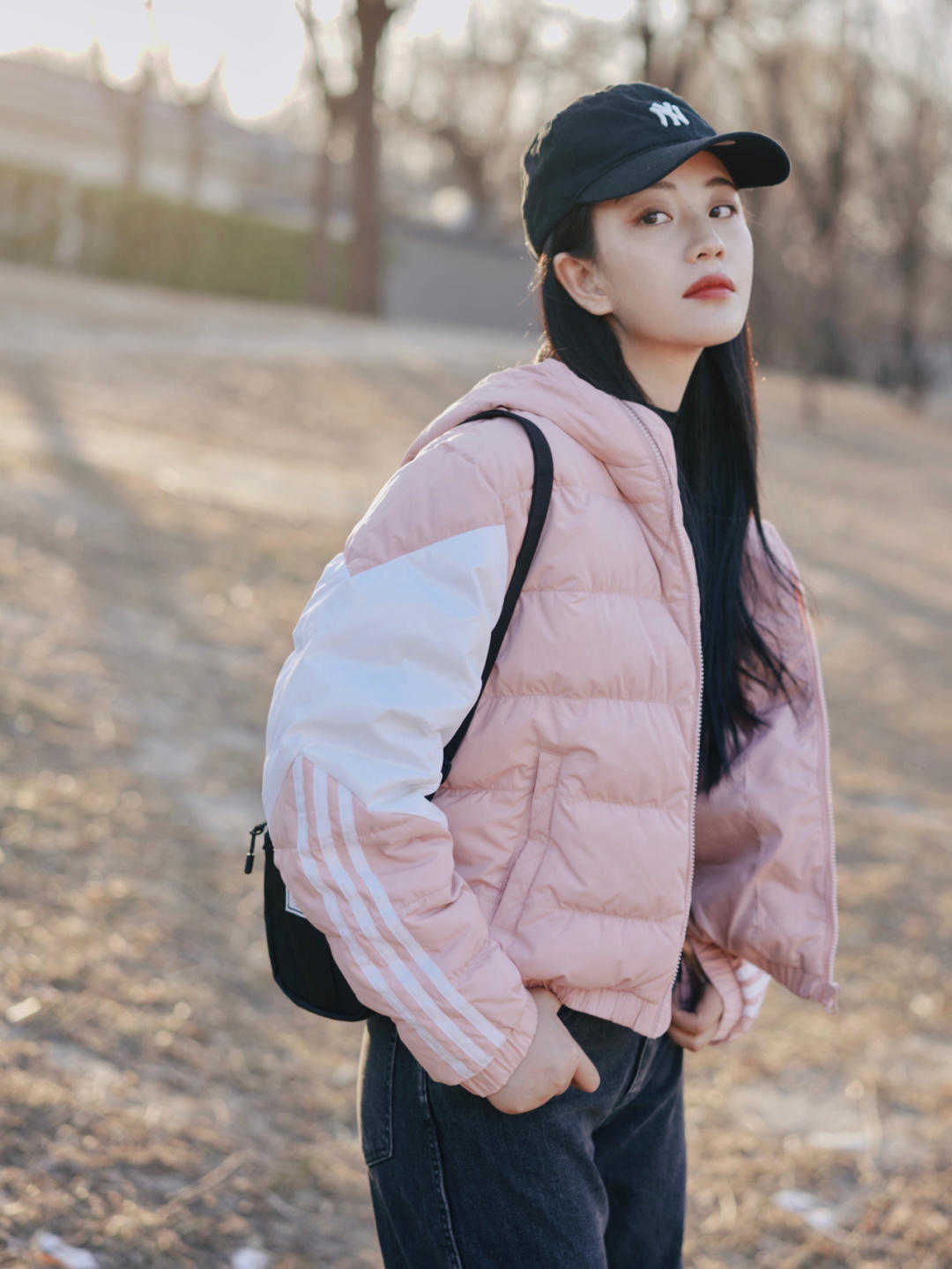 紧身裤|应对降温我有妙招!各种羽绒服穿搭分享,让你美得优雅