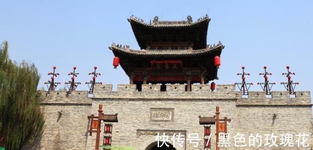 首领|三代梁山首领,六次排座次,三人截然不同的座次观!