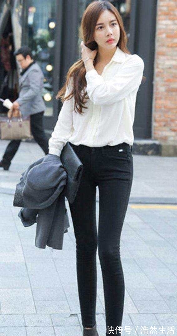 时尚|紧身裤很衬托气质美,时尚女人更加的深入人心!