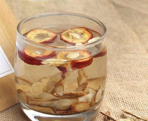 补气养血|黄芪和它是“天生一对”，搭配饮用，补气养血、排出肝毒