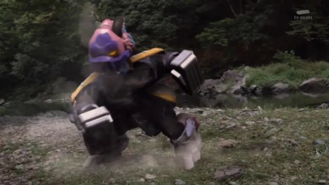 合体金刚|假面骑士Revice的合体金刚官方设定公开,一拳能将对手打到宇宙尽头