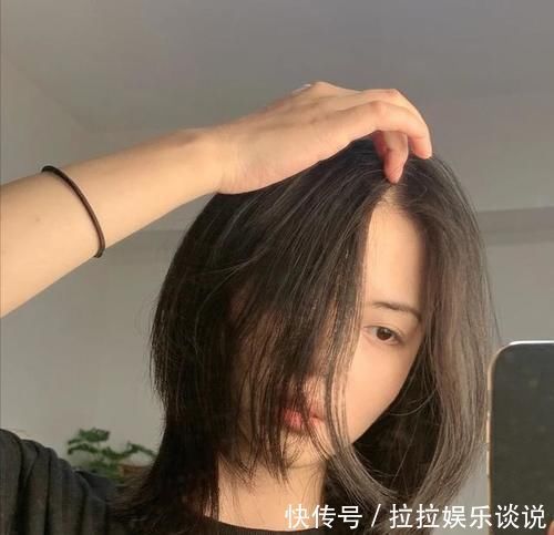 姐妹们|别再披头散发了,这些发型很适合新年剪,美腻了