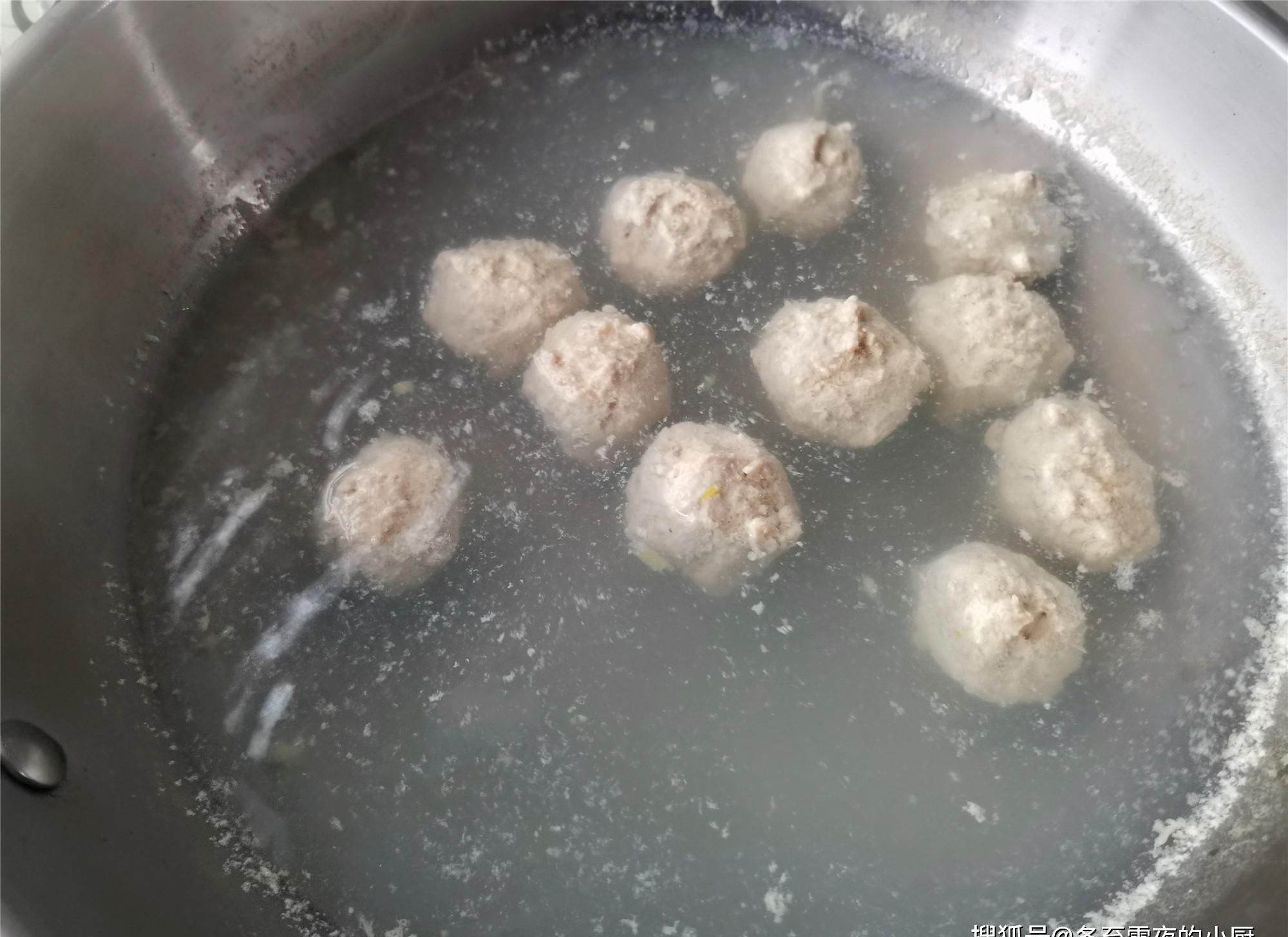 萝卜经典家常做法，百吃不腻，特别适合天冷的时候吃，营养又美味