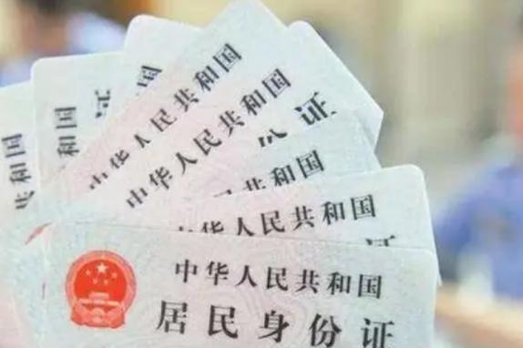 儿子|爸爸姓“龚”,给儿子起了这名字,每次老师点名都像“吐槽大会”