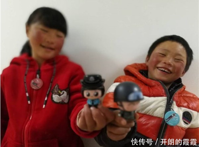 那个雪天徒步4.5公里，满头冰花去上学的男孩，后来过得如何