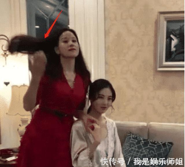 丈母娘|“超年轻丈母娘”走红，在婚宴上哭得梨花带雨，网友直言羡慕了