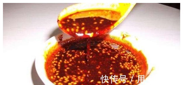 自制|自制万能辣椒油，简单3步，炒菜、拌面、调味，拌什么都香！