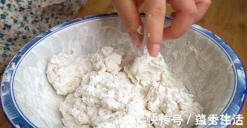 发面|油炸糕不要直接下锅，教你一招，外酥里软不吸油，吃着不油腻