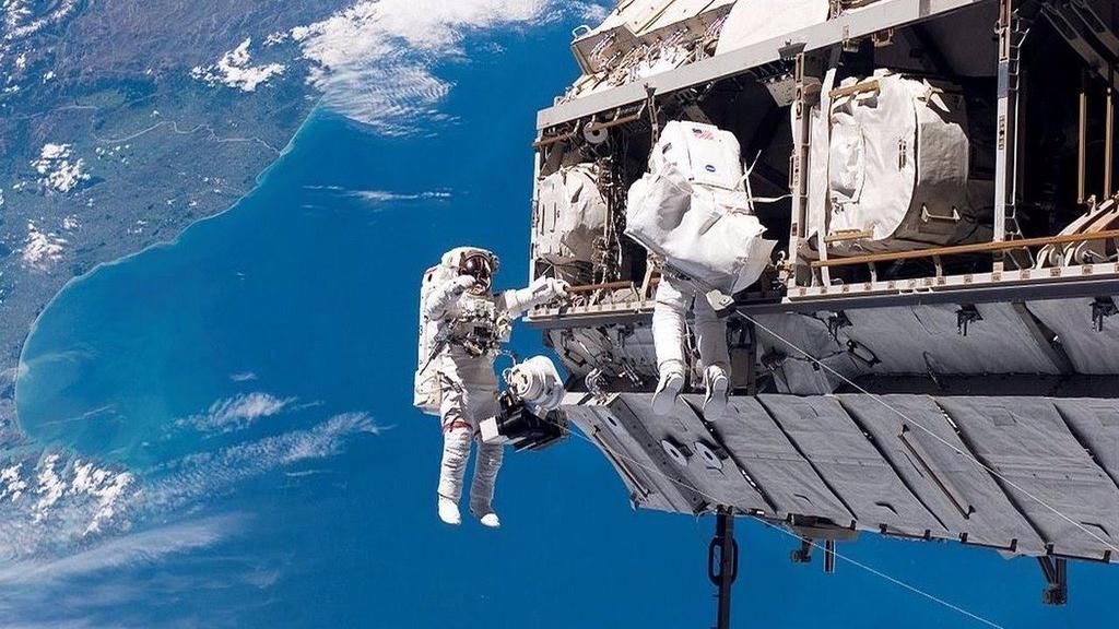 温室效应 太阳表面5500度,地球都晒热了,为什么太空却接近绝对零度?