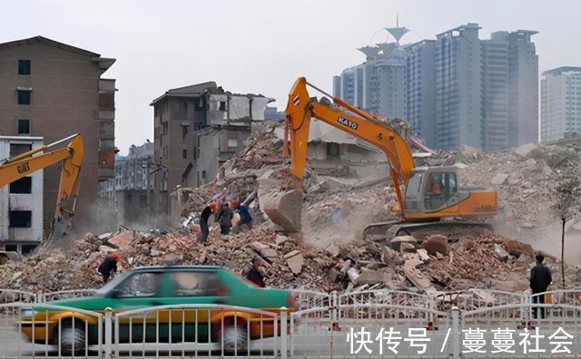 房贷|2021年房地产前景不明朗,将存款变成房产,会是聪明之举吗?