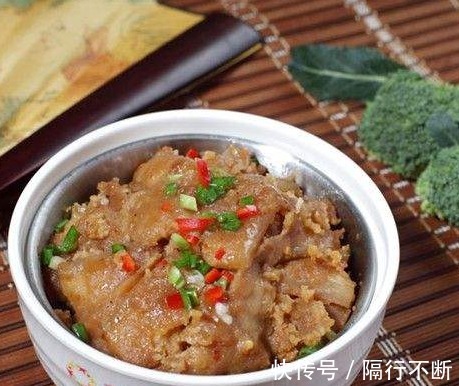 五花肉如此做香死了，常年吃也不腻，一大盘不够吃，吃一口满嘴香