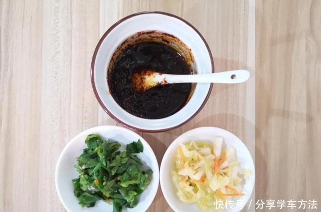 妈妈做的 酸菜杂面，真香！妈妈做的 酸菜杂面，真香！