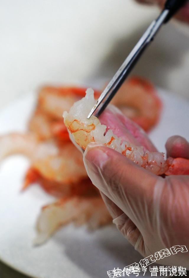 没想到山药和虾仁还能这么做,外酥里嫩不油腻,老人孩子特爱吃