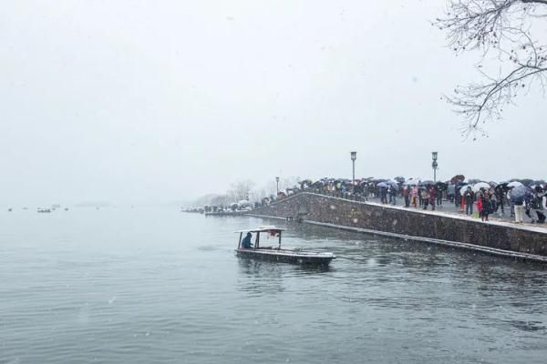 浙江分社|开工第一天杭州这场雪，东北人都说“服气”！