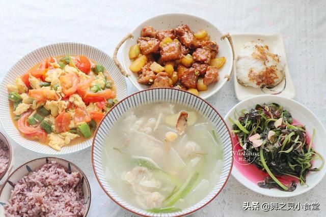 蒜蓉蒸生蚝|晒晒中年夫妻一周午餐，拌嘴吵闹吃喝就是我们的全部