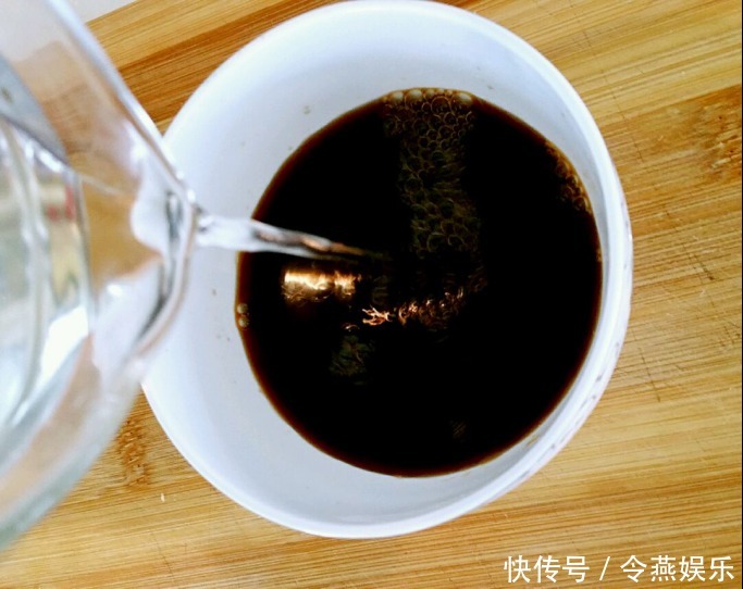 蒸鱼,你是浇汁蒸还是蒸完浇汁再蒸鲜不鲜的秘诀就在这